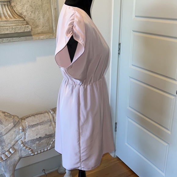 H&M pink dress V cleavage elastic waist shirt sleeves Sz‎ 4 - Picture 6 of 6